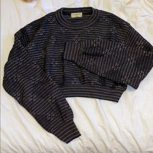 Super cute cropped sweater
